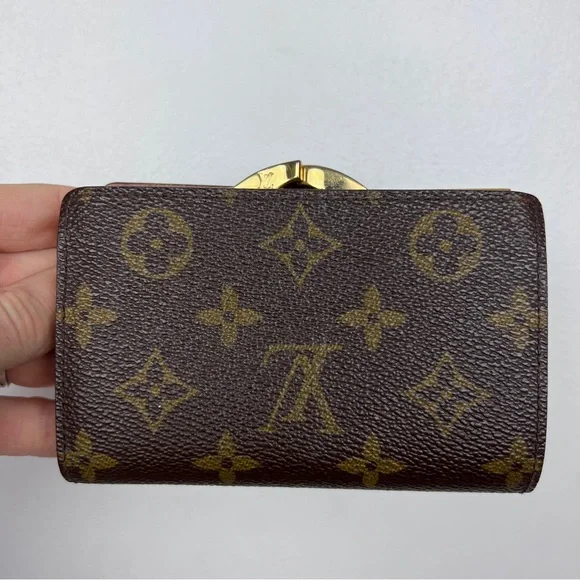 Louis Vuitton Vintage Snap Monogram Fold Wallet - Picture 2 of 11